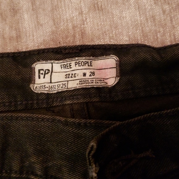 Free People 26 trashed black jean shorts - Picture 2 of 4